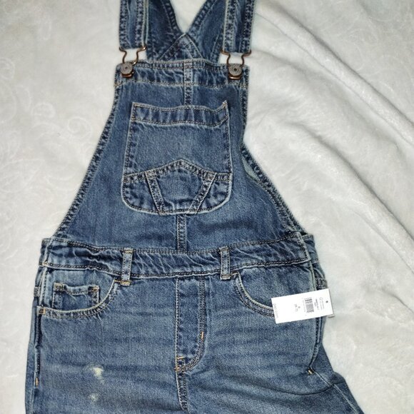 NWT GAP Kids Overalls Jeans Size 6-7
